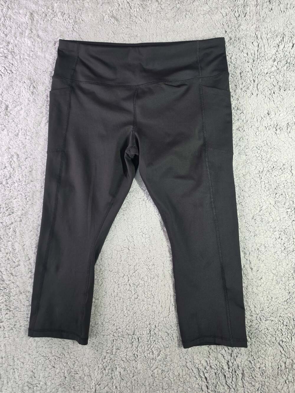 Avia Capri Leggings Womens XL 16-18 Black High Waist Yoga Athletic Side Pockets